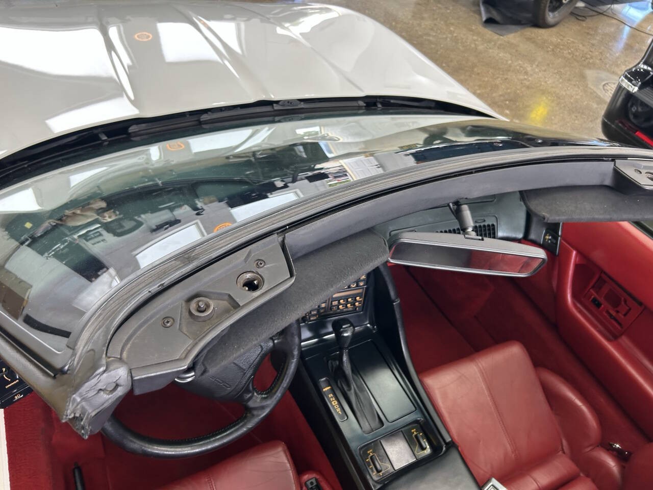 Chevrolet-Corvette-1992-Convertible-32