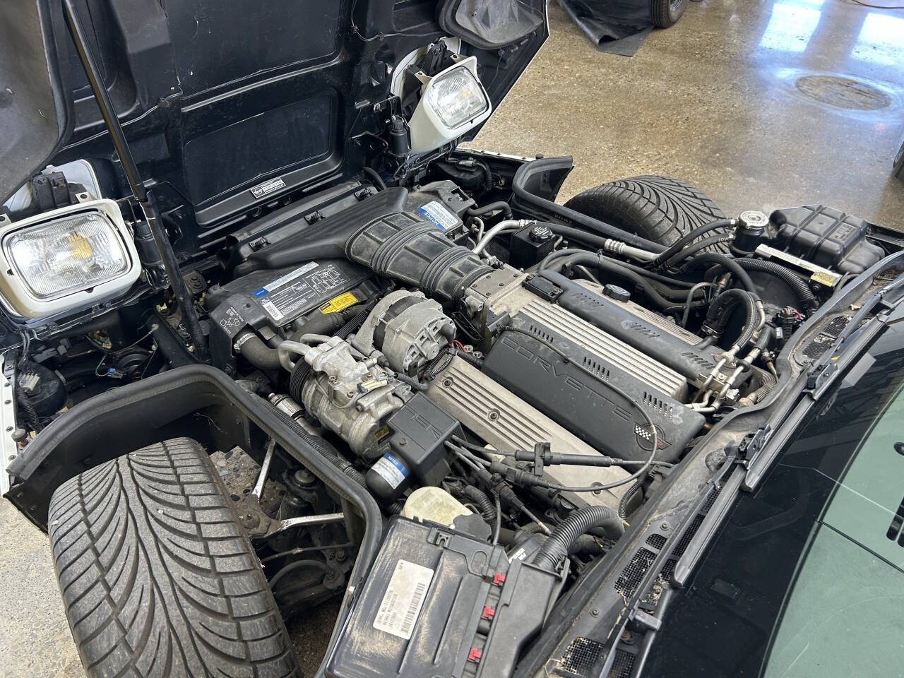 Chevrolet-Corvette-1992-Convertible-34