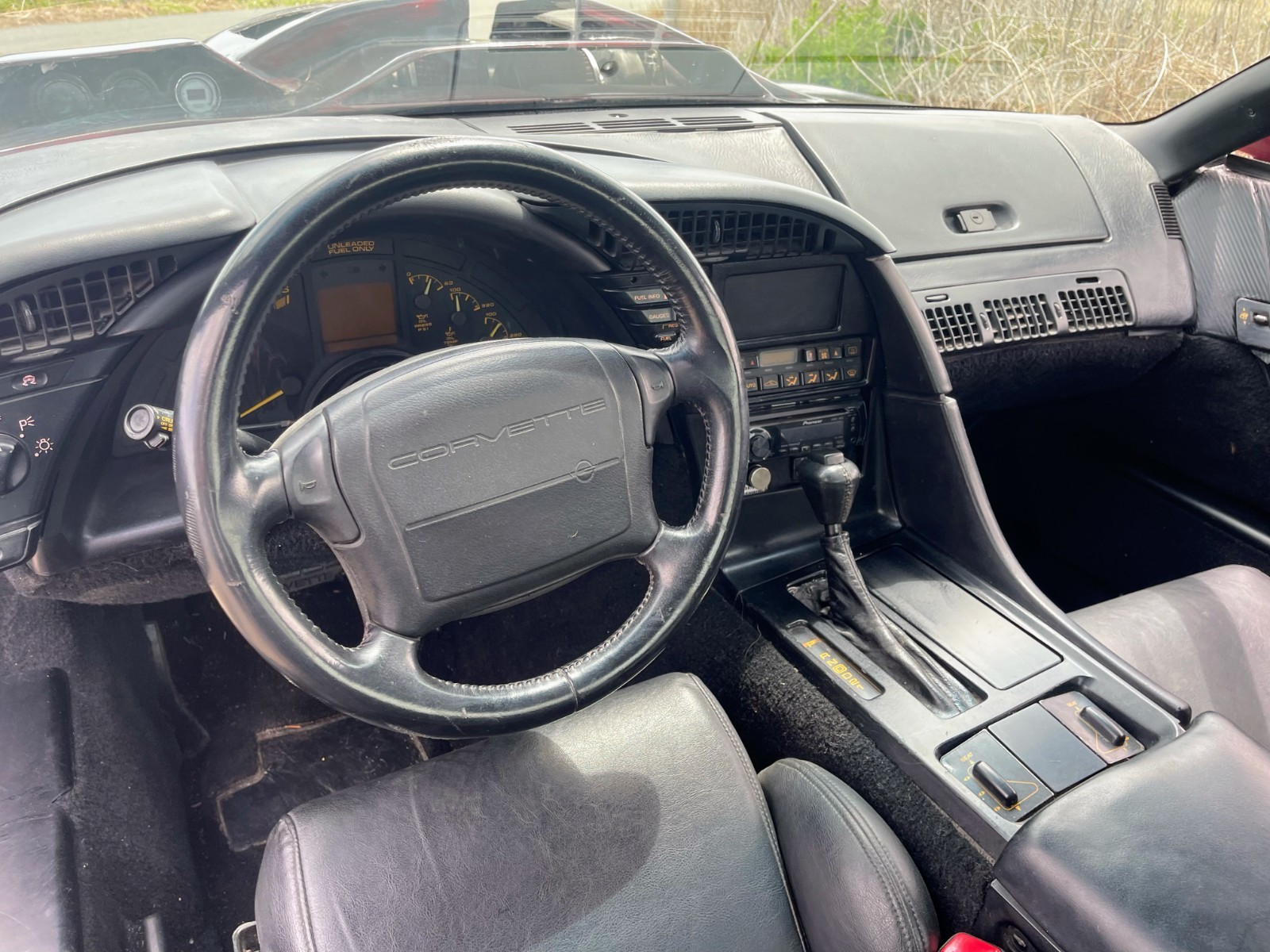 Chevrolet-Corvette-1992-Hatchback-9