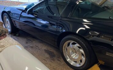 Chevrolet-Corvette-1993-1