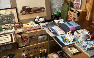 Chevrolet-Corvette-1993-12