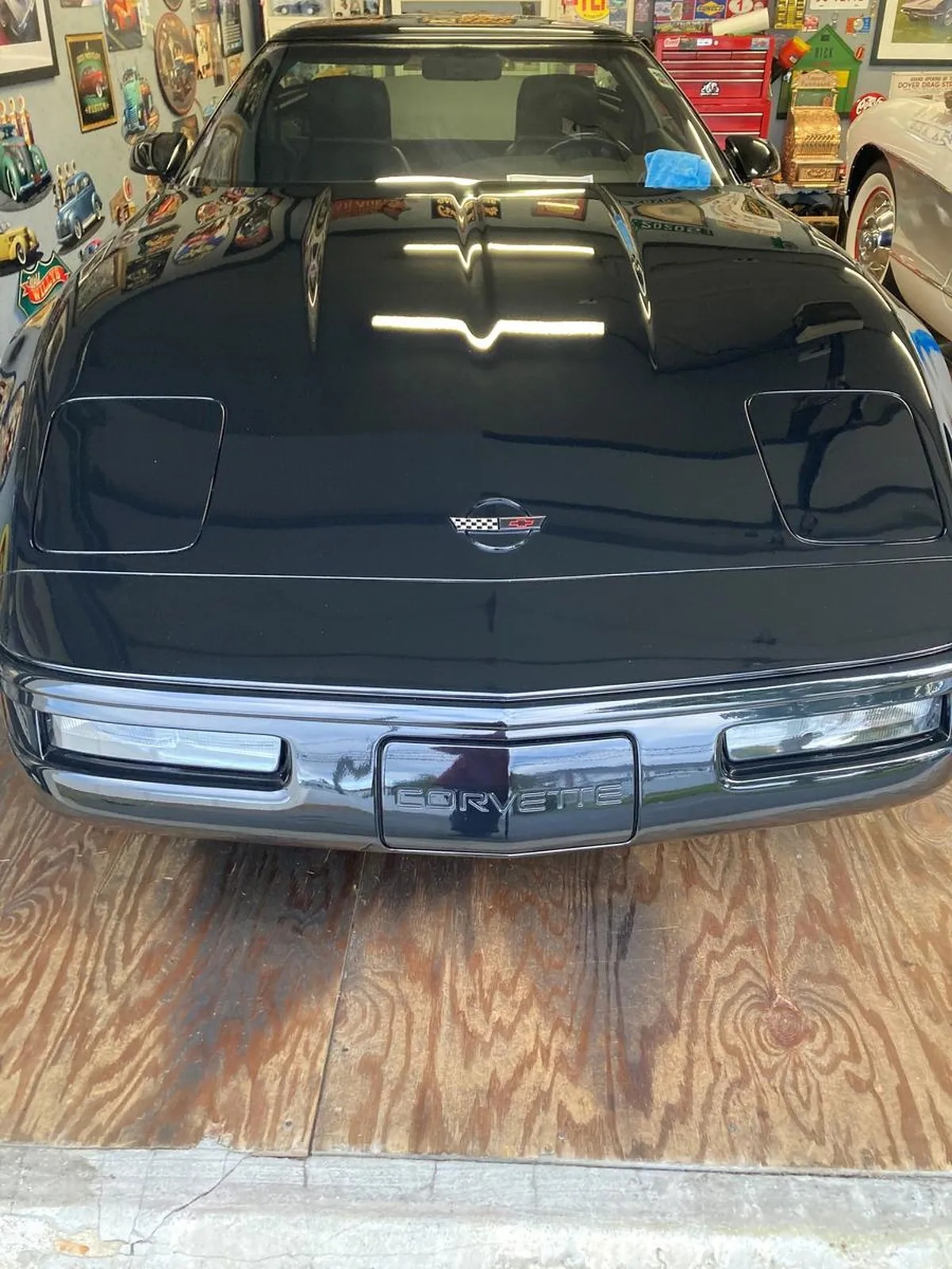 Chevrolet-Corvette-1993-15