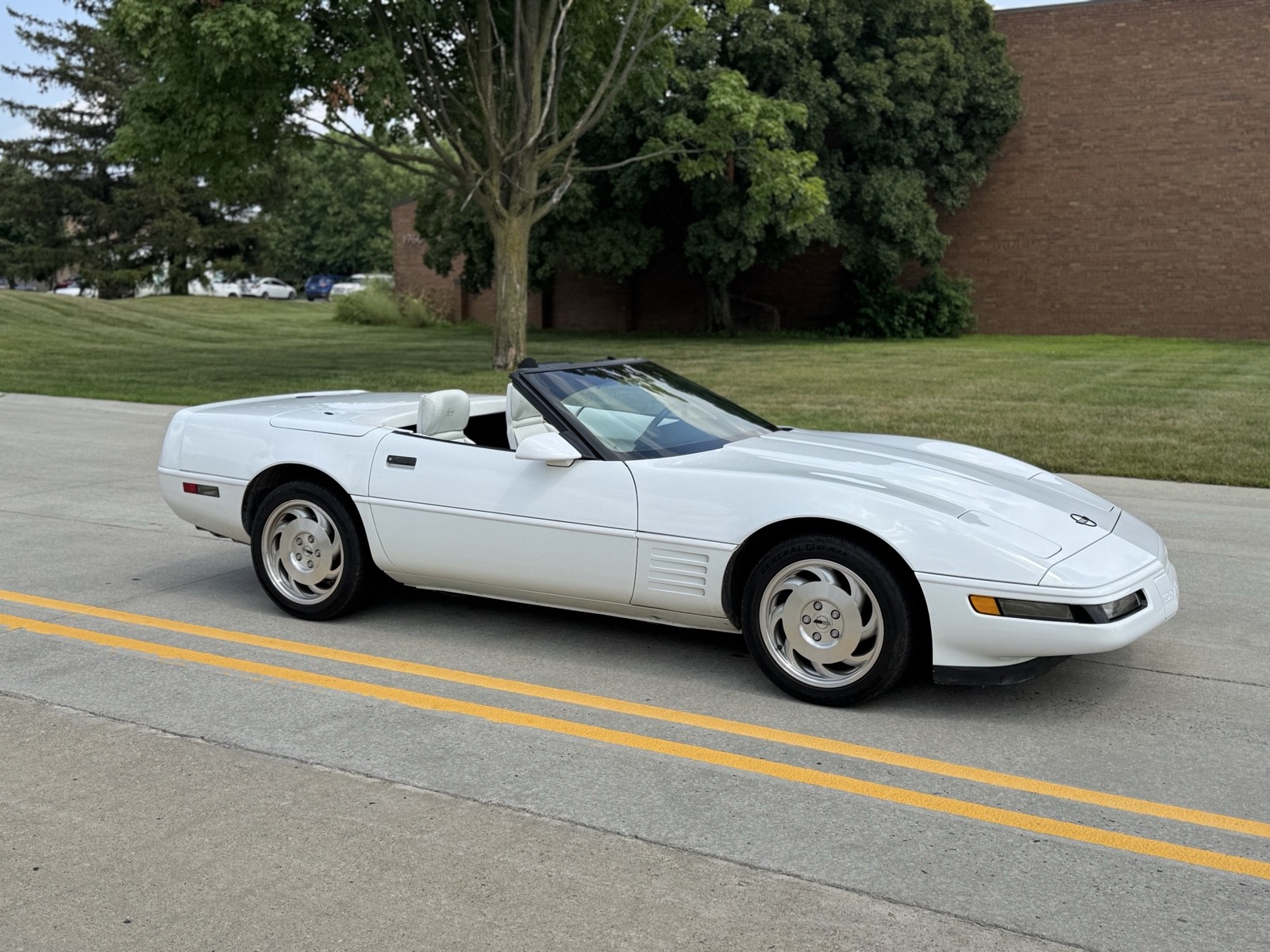 Chevrolet-Corvette-1993-Convertible-1