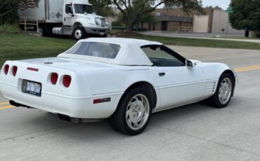 Chevrolet-Corvette-1993-Convertible-13
