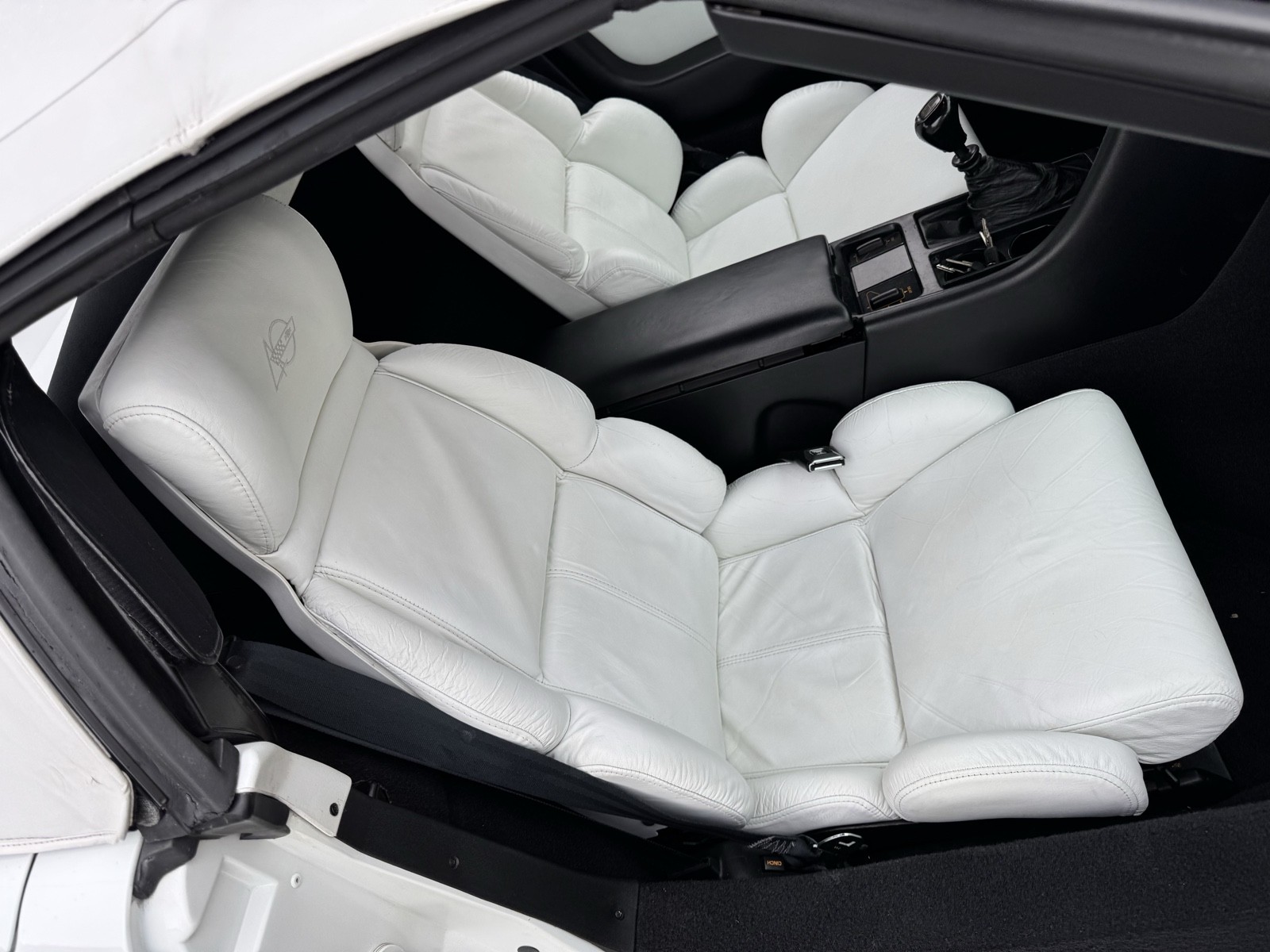 Chevrolet-Corvette-1993-Convertible-29