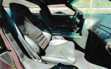 Chevrolet-Corvette-1994-Deep-Purple-Metallic-Black-2