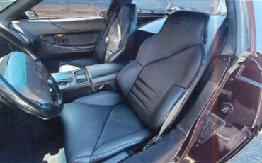 Chevrolet-Corvette-1994-Deep-Purple-Metallic-Black-5