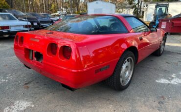 Chevrolet-Corvette-1994-Hatchback-3