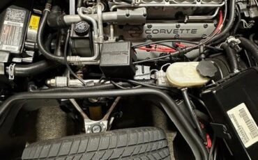 Chevrolet-Corvette-1994-Torch-Red-Black