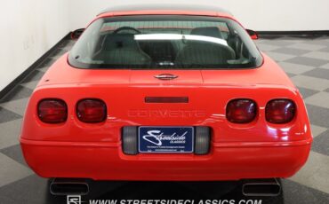 Chevrolet-Corvette-1994-Torch-Red-Light-Gray-12