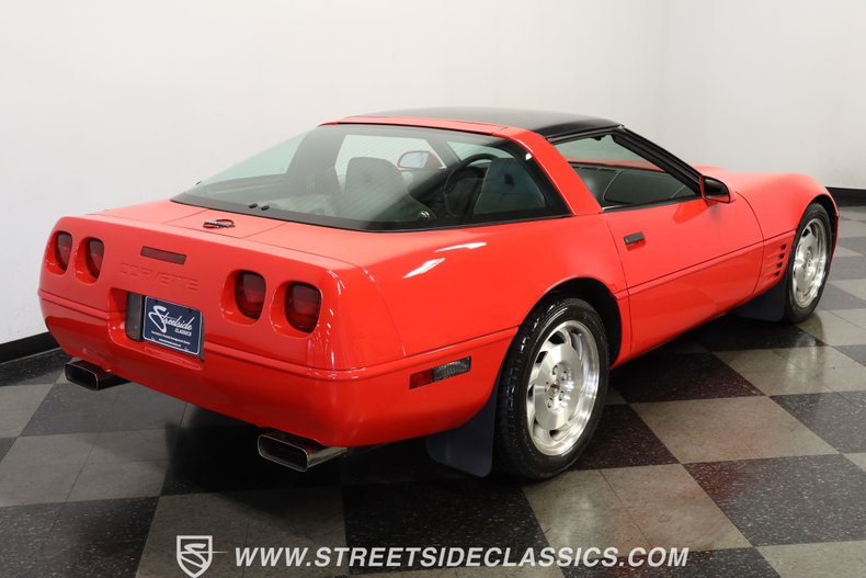 Chevrolet-Corvette-1994-Torch-Red-Light-Gray-14