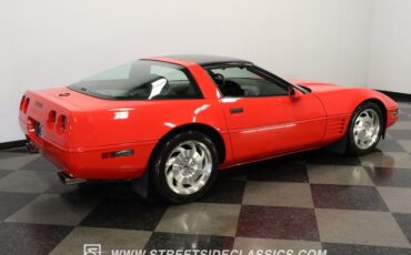Chevrolet-Corvette-1994-Torch-Red-Light-Gray-15