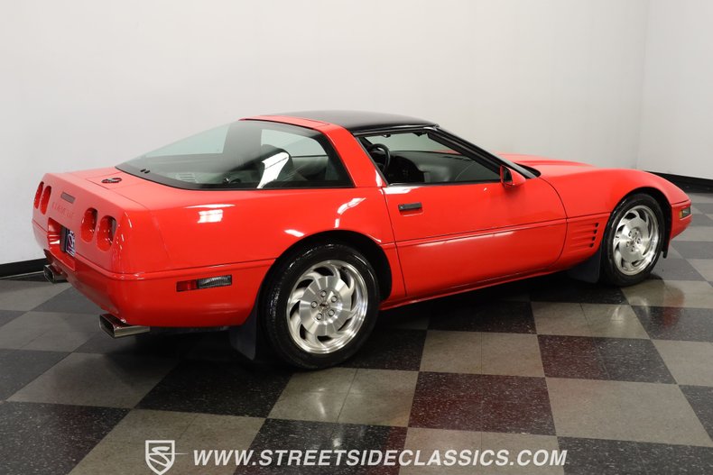 Chevrolet-Corvette-1994-Torch-Red-Light-Gray-15