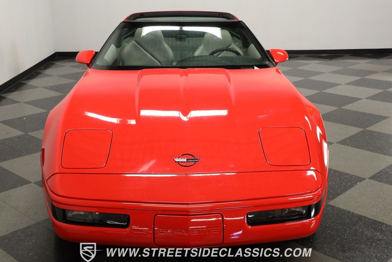 Chevrolet-Corvette-1994-Torch-Red-Light-Gray-16