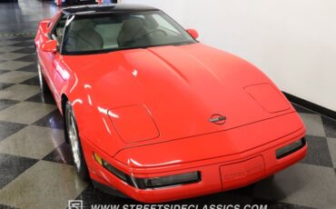 Chevrolet-Corvette-1994-Torch-Red-Light-Gray-2