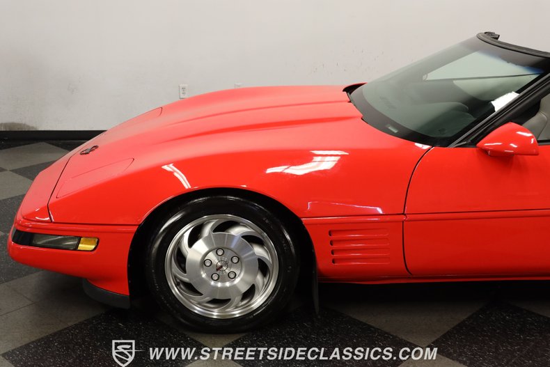 Chevrolet-Corvette-1994-Torch-Red-Light-Gray-21