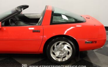 Chevrolet-Corvette-1994-Torch-Red-Light-Gray-22