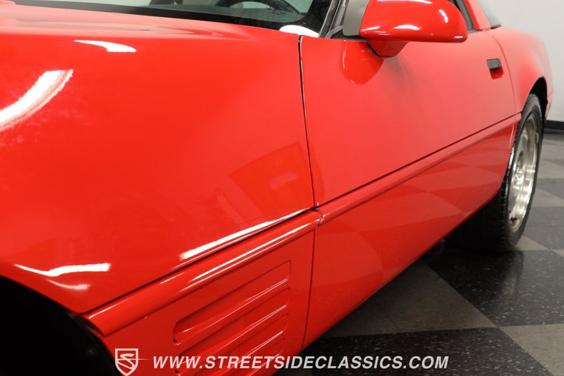 Chevrolet-Corvette-1994-Torch-Red-Light-Gray-3