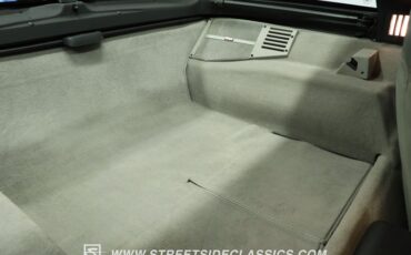 Chevrolet-Corvette-1994-Torch-Red-Light-Gray-38