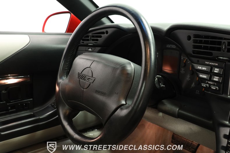 Chevrolet-Corvette-1994-Torch-Red-Light-Gray-42