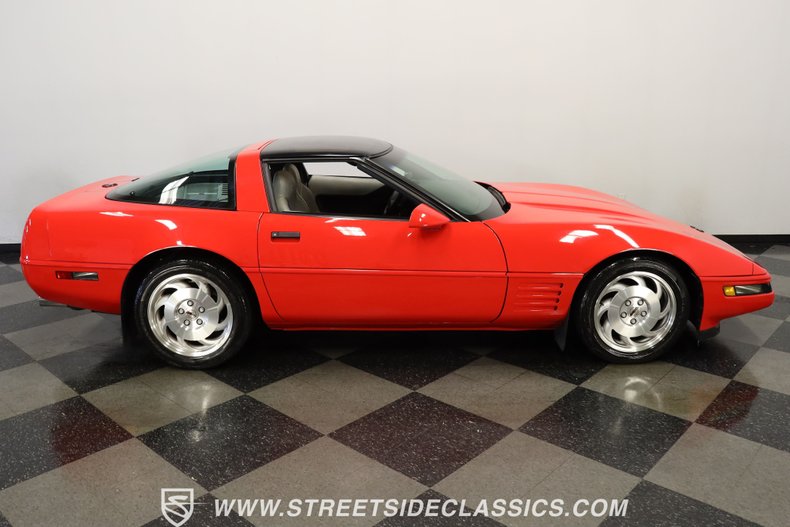 Chevrolet-Corvette-1994-Torch-Red-Light-Gray-46