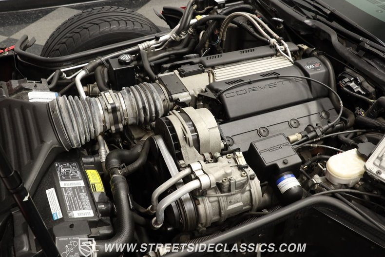 Chevrolet-Corvette-1994-Torch-Red-Light-Gray-9