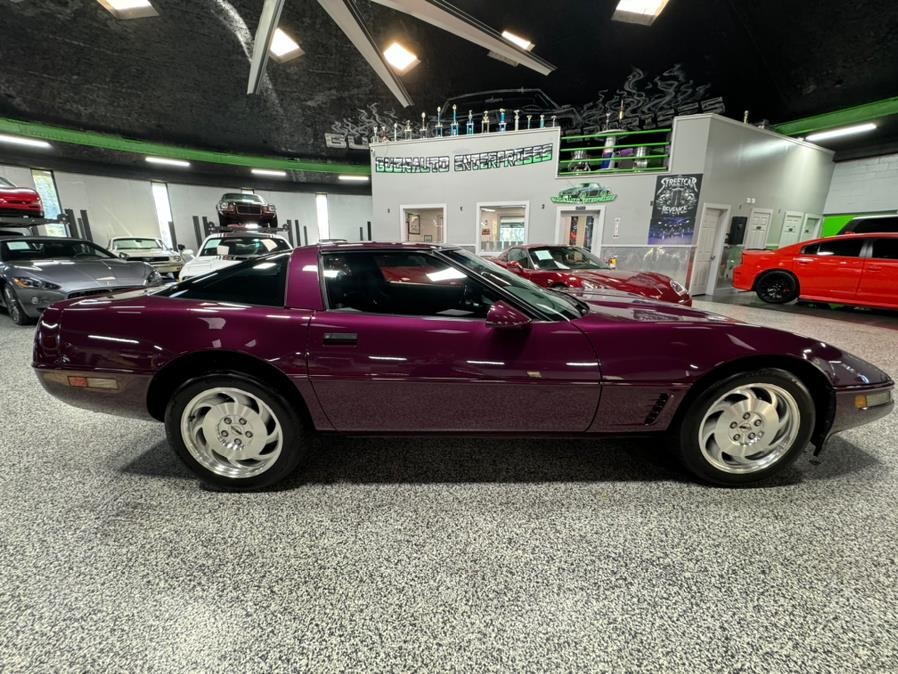Chevrolet-Corvette-1996-2dr-Car-1