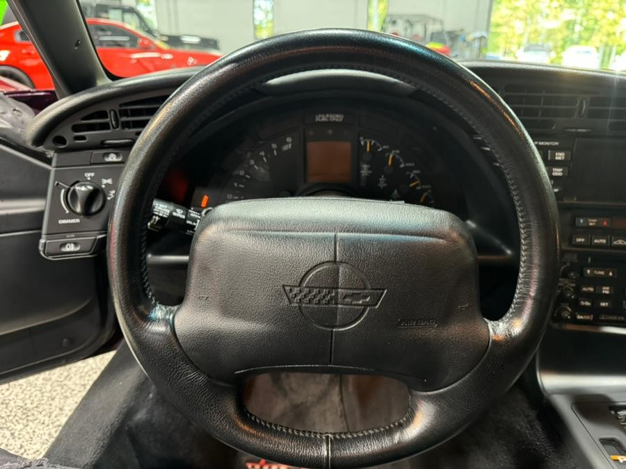 Chevrolet-Corvette-1996-2dr-Car-11