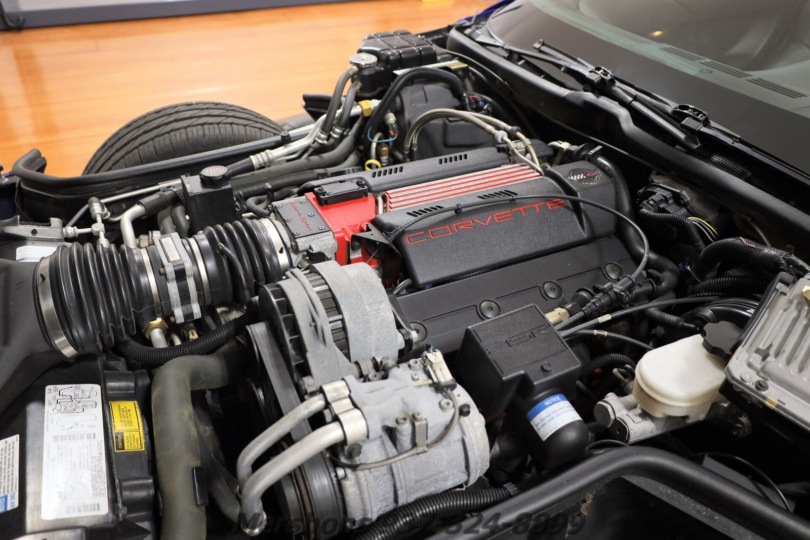 Chevrolet-Corvette-1996-Convertible-2