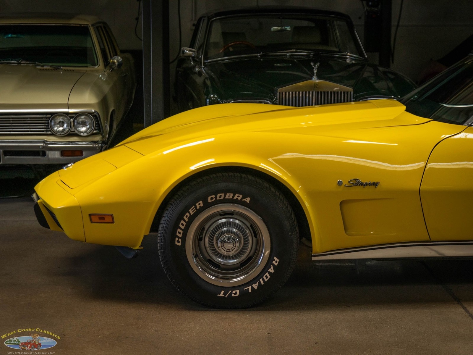 Chevrolet-Corvette-L48-1975-2-Door-Convertible-4