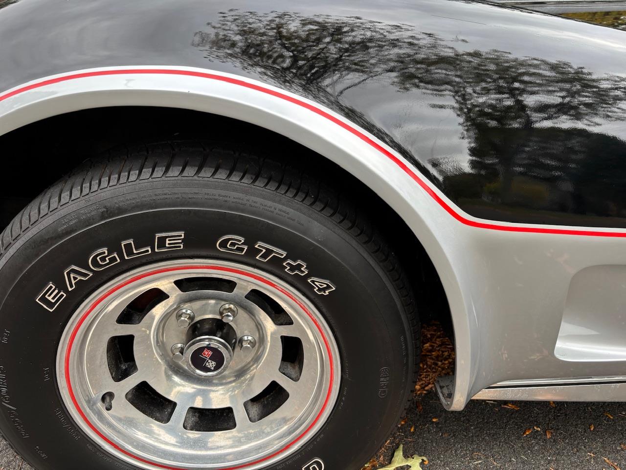 Chevrolet-Corvette-indy-500-pace-car-1978-BlackSilver-Silver-20