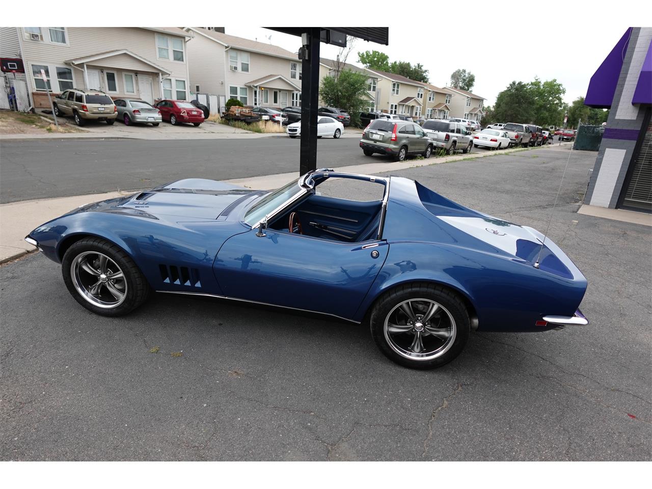 Chevrolet-Corvette-stingray-1968-paint-code-978-blue-11