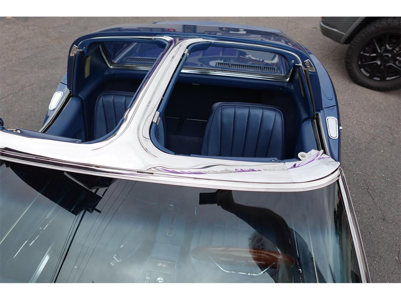 Chevrolet-Corvette-stingray-1968-paint-code-978-blue-2
