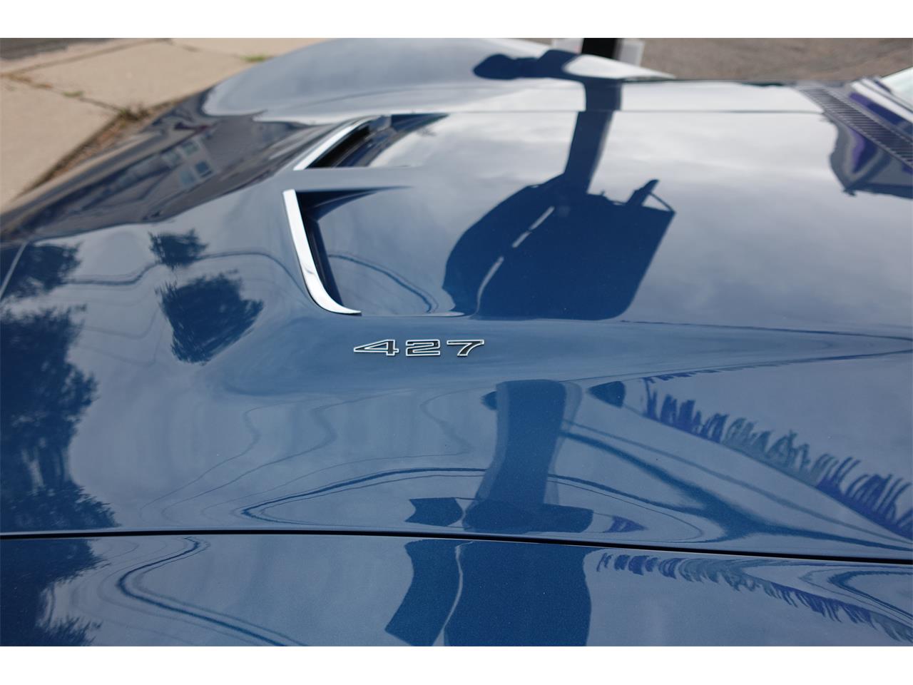 Chevrolet-Corvette-stingray-1968-paint-code-978-blue-20