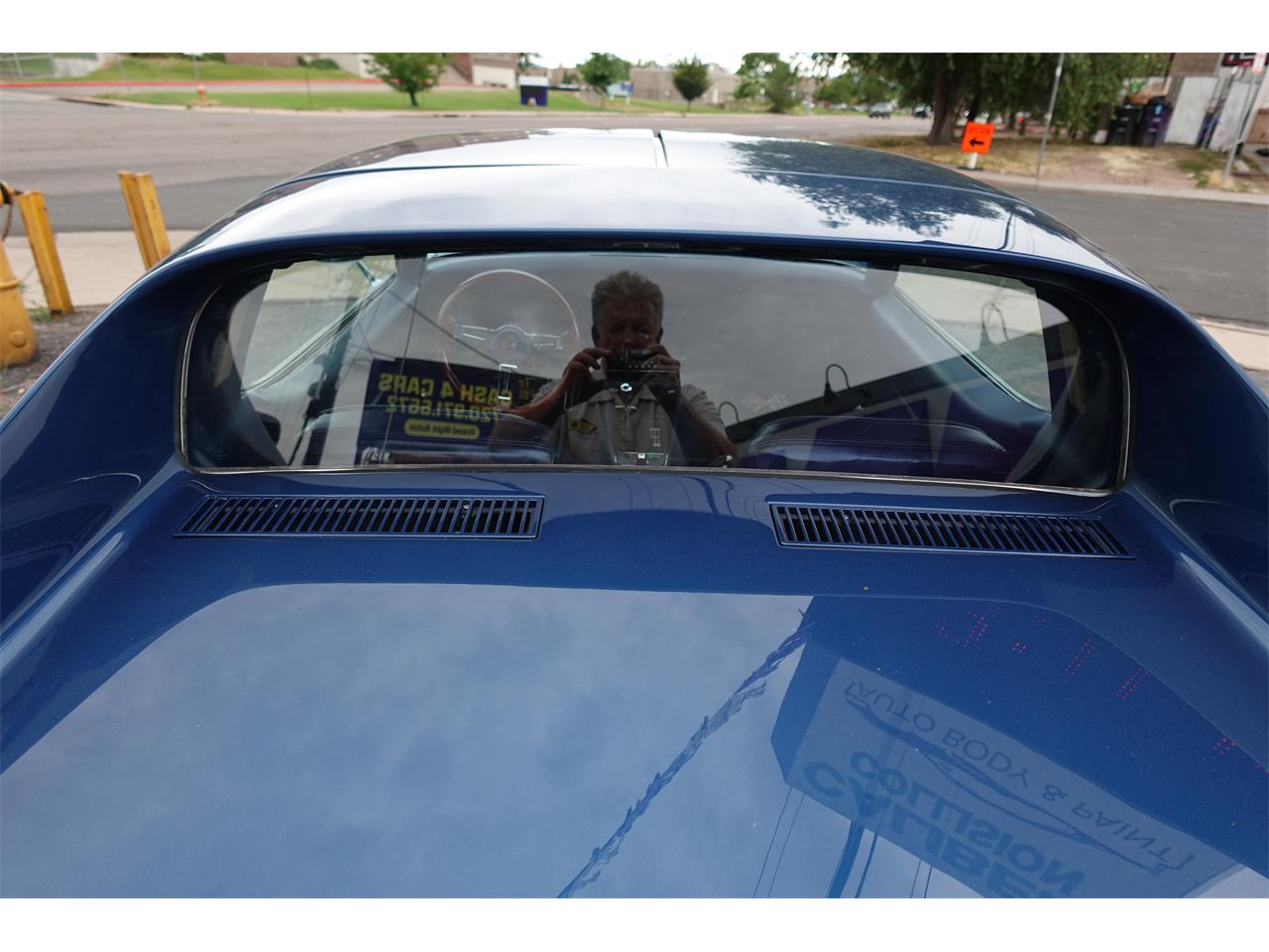 Chevrolet-Corvette-stingray-1968-paint-code-978-blue-21