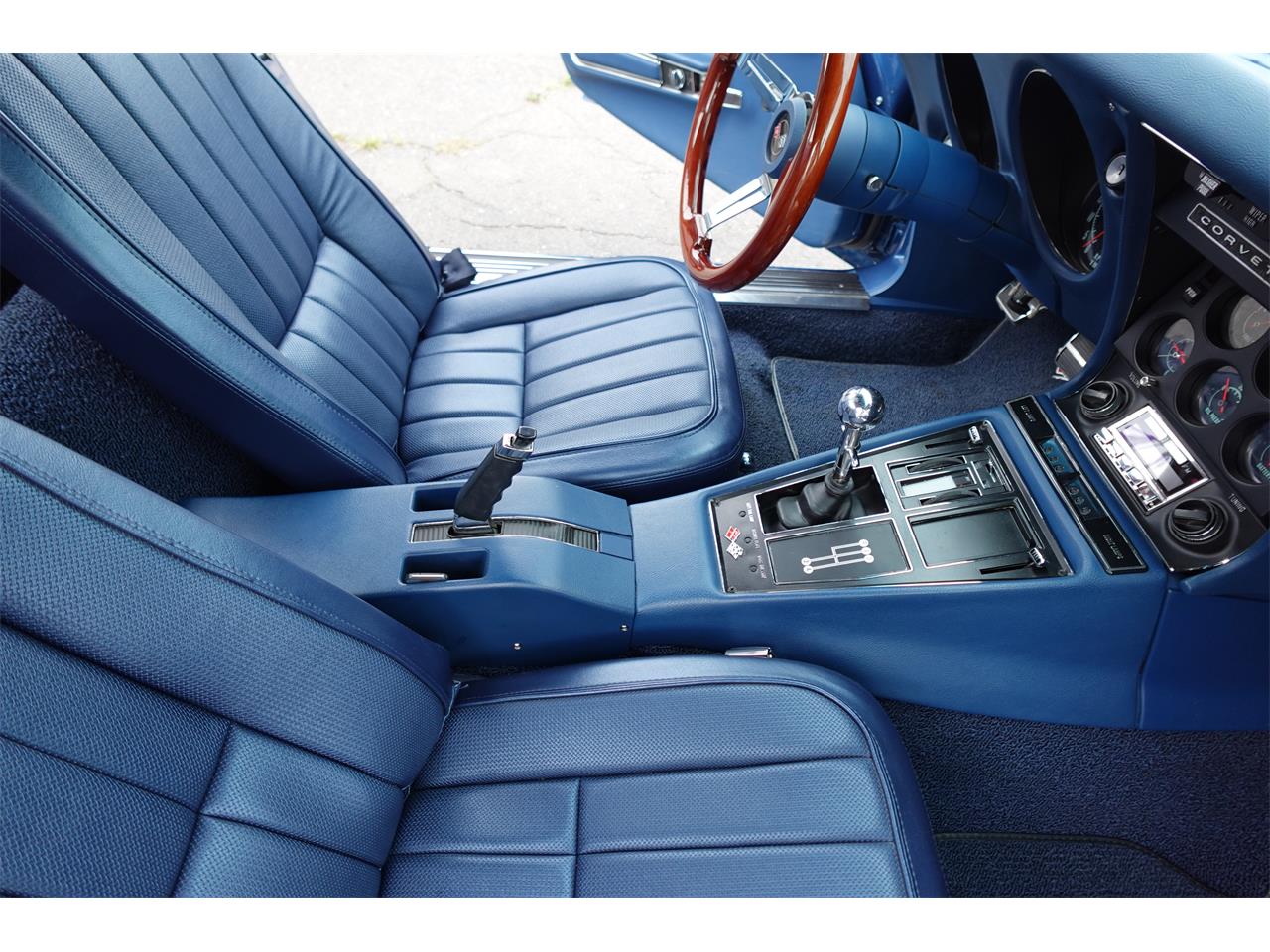 Chevrolet-Corvette-stingray-1968-paint-code-978-blue-23
