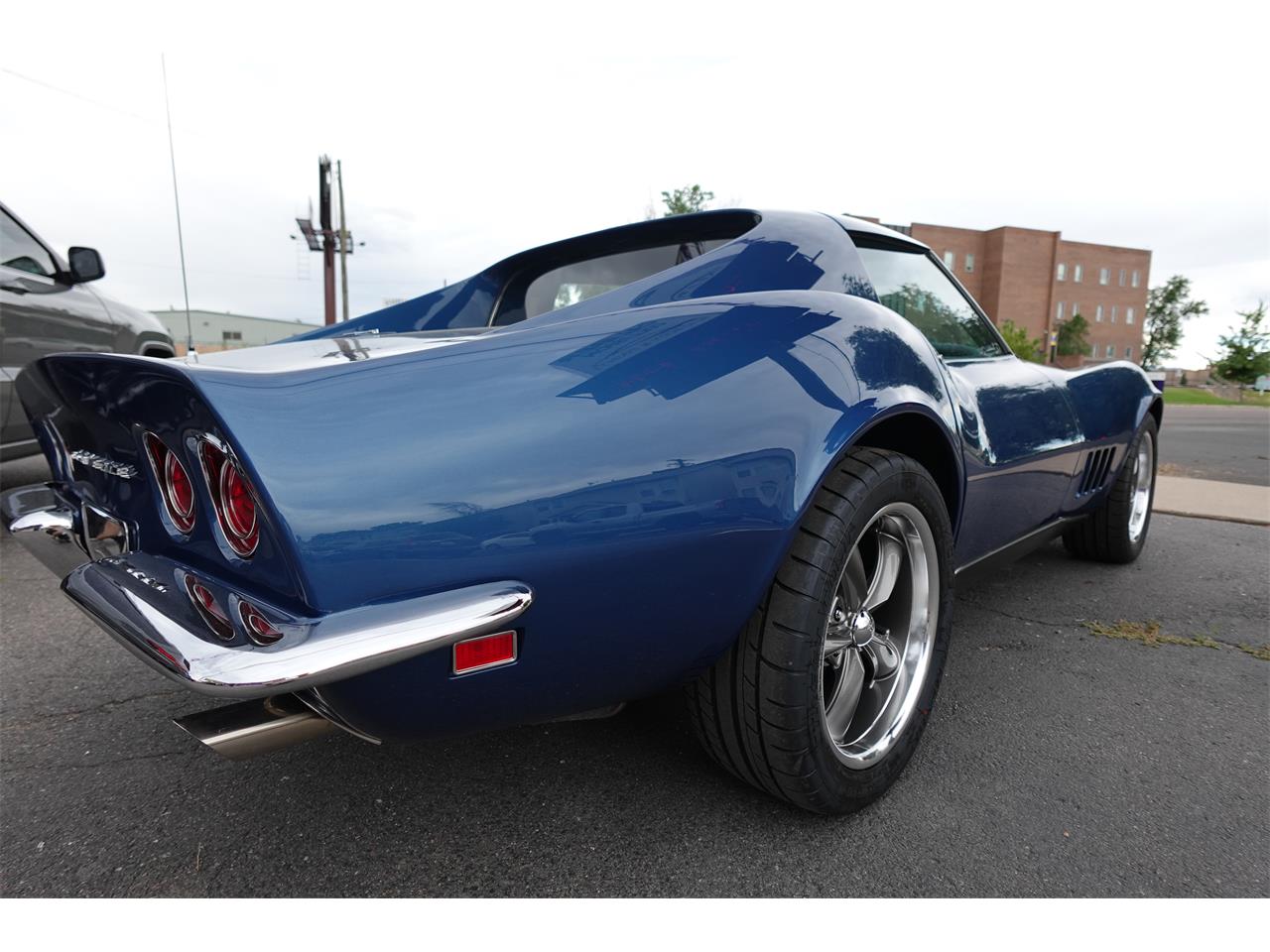 Chevrolet-Corvette-stingray-1968-paint-code-978-blue-3
