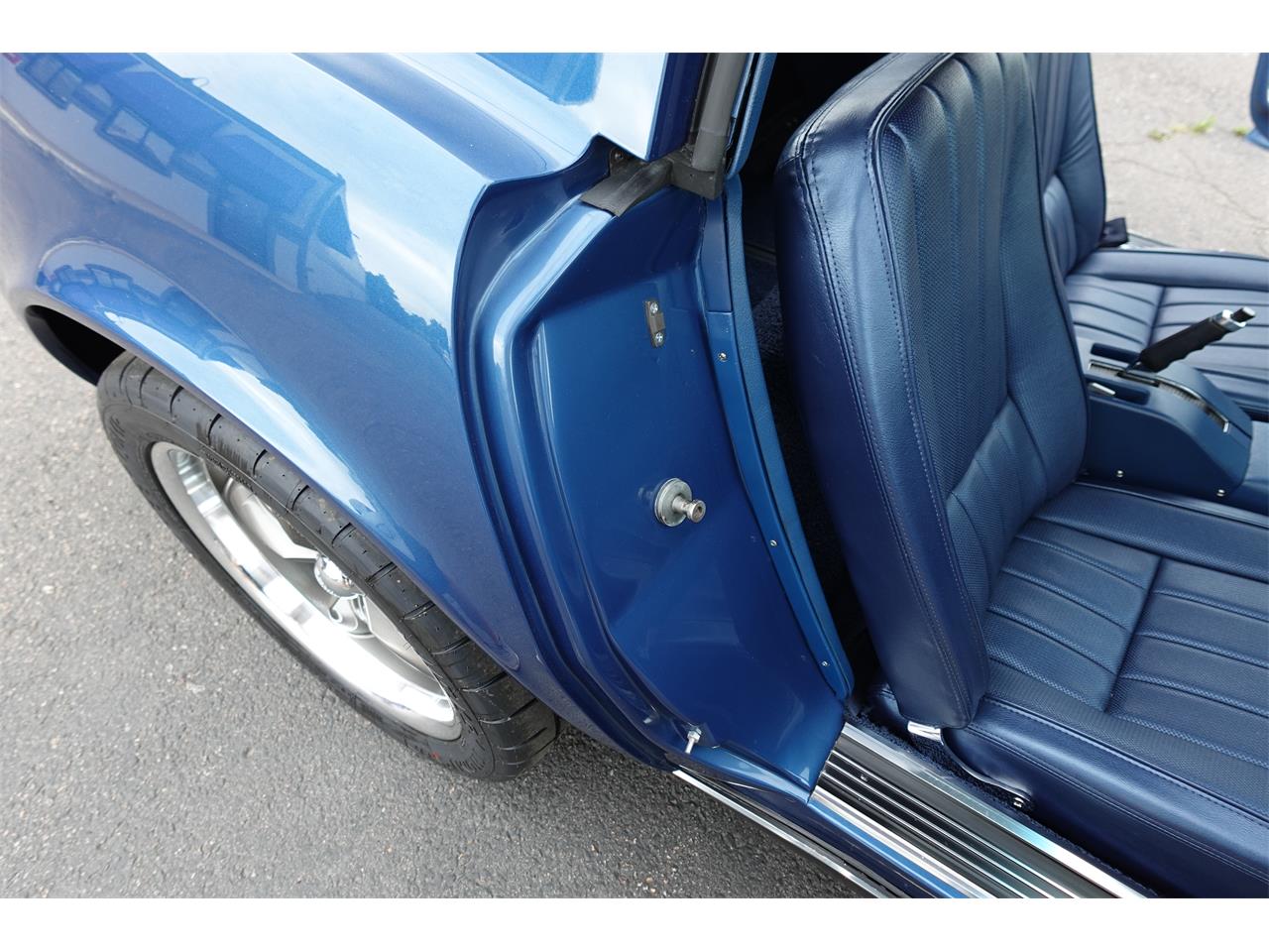 Chevrolet-Corvette-stingray-1968-paint-code-978-blue-38