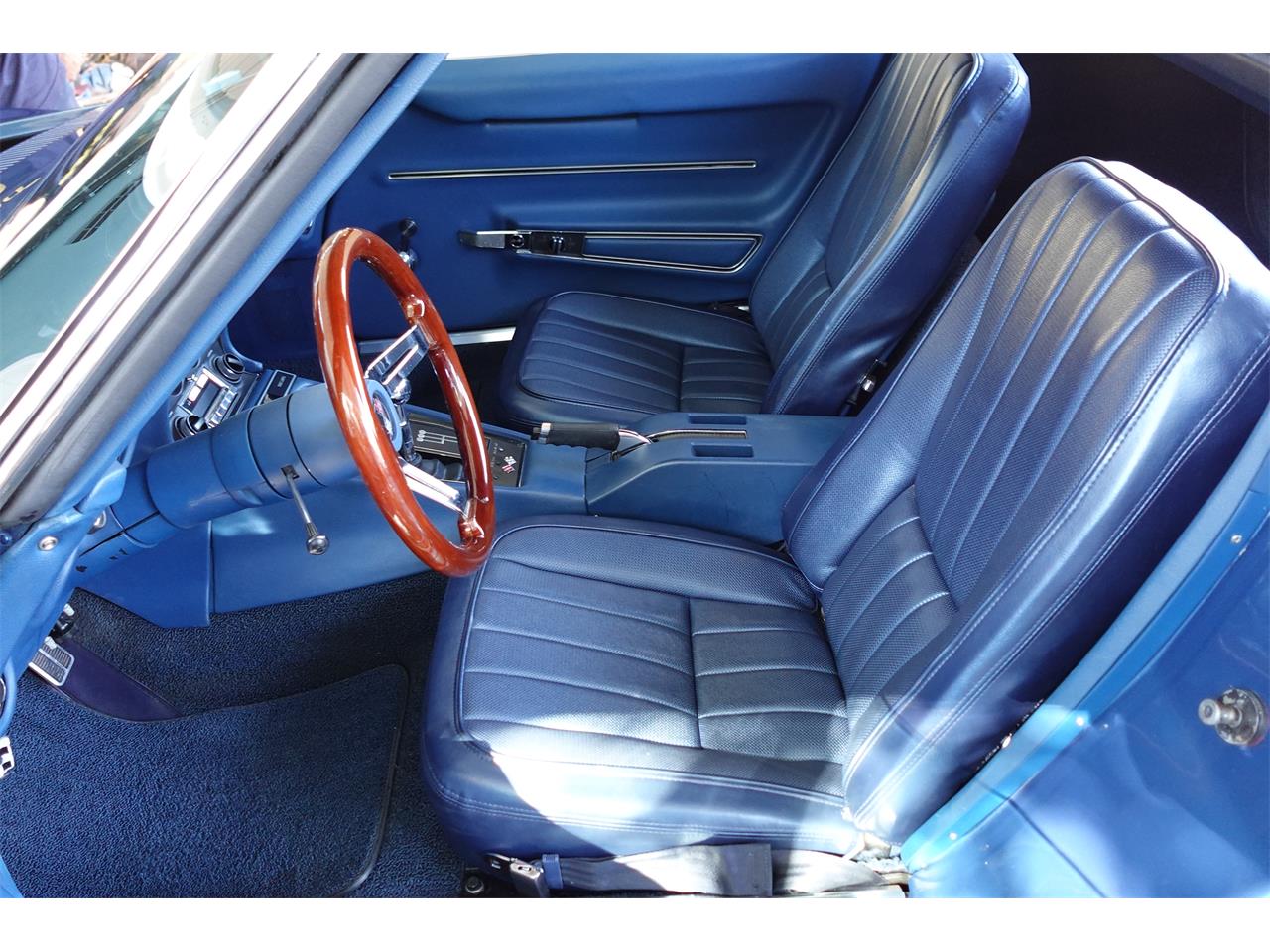 Chevrolet-Corvette-stingray-1968-paint-code-978-blue-48