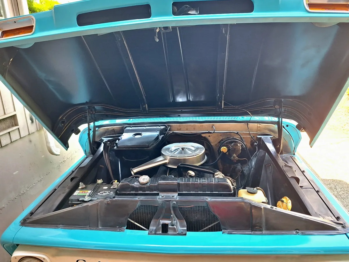 Chevrolet-Custom-10-1964-Turquiose-Gold-And-Black-5