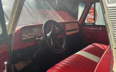 Chevrolet-Custom-10-1965-Black-amp-White-Two-Tone-Red-With-White-Inserts-1