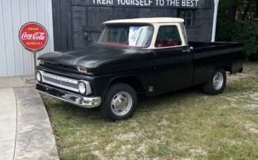 Chevrolet-Custom-10-1965-Black-amp-White-Two-Tone-Red-With-White-Inserts