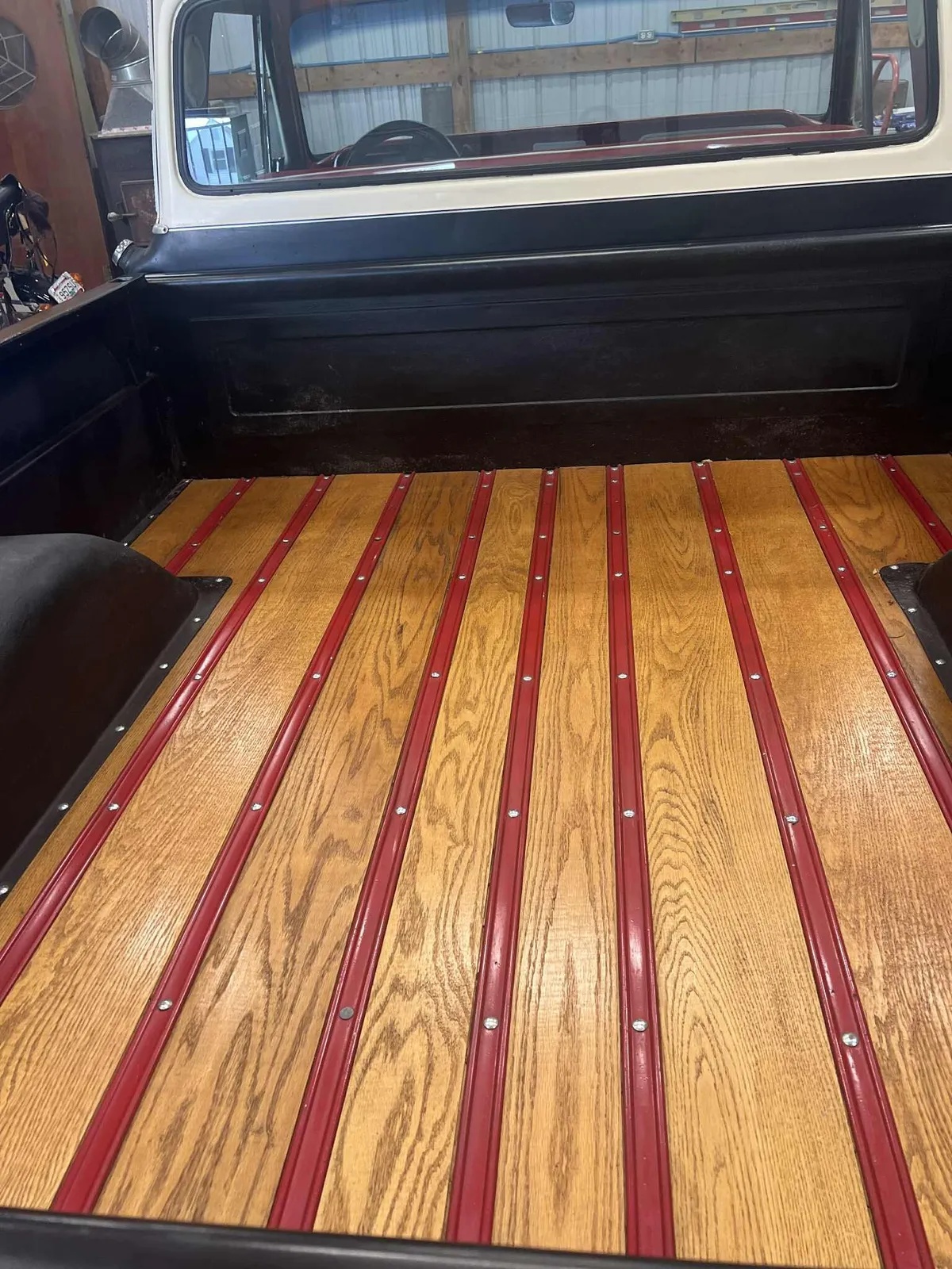 Chevrolet-Custom-10-1965-Black-amp-White-Two-Tone-Red-With-White-Inserts-6