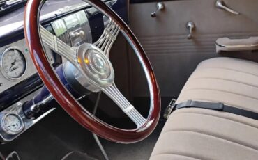 Chevrolet-Custom-1939-Blue-Tan-1