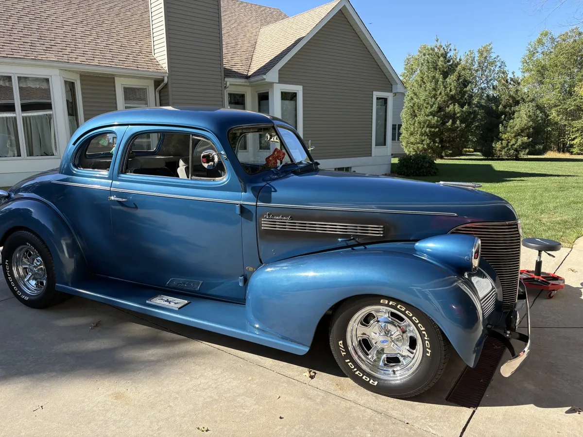 Chevrolet-Deluxe-1939-Blue-Blue-1