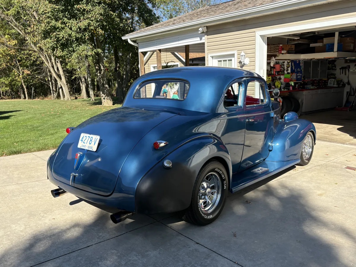 Chevrolet-Deluxe-1939-Blue-Blue-2