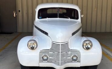 Chevrolet-Deluxe-1940