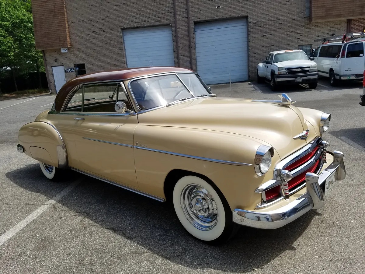 Chevrolet-Deluxe-1950-Beige-Beige-2