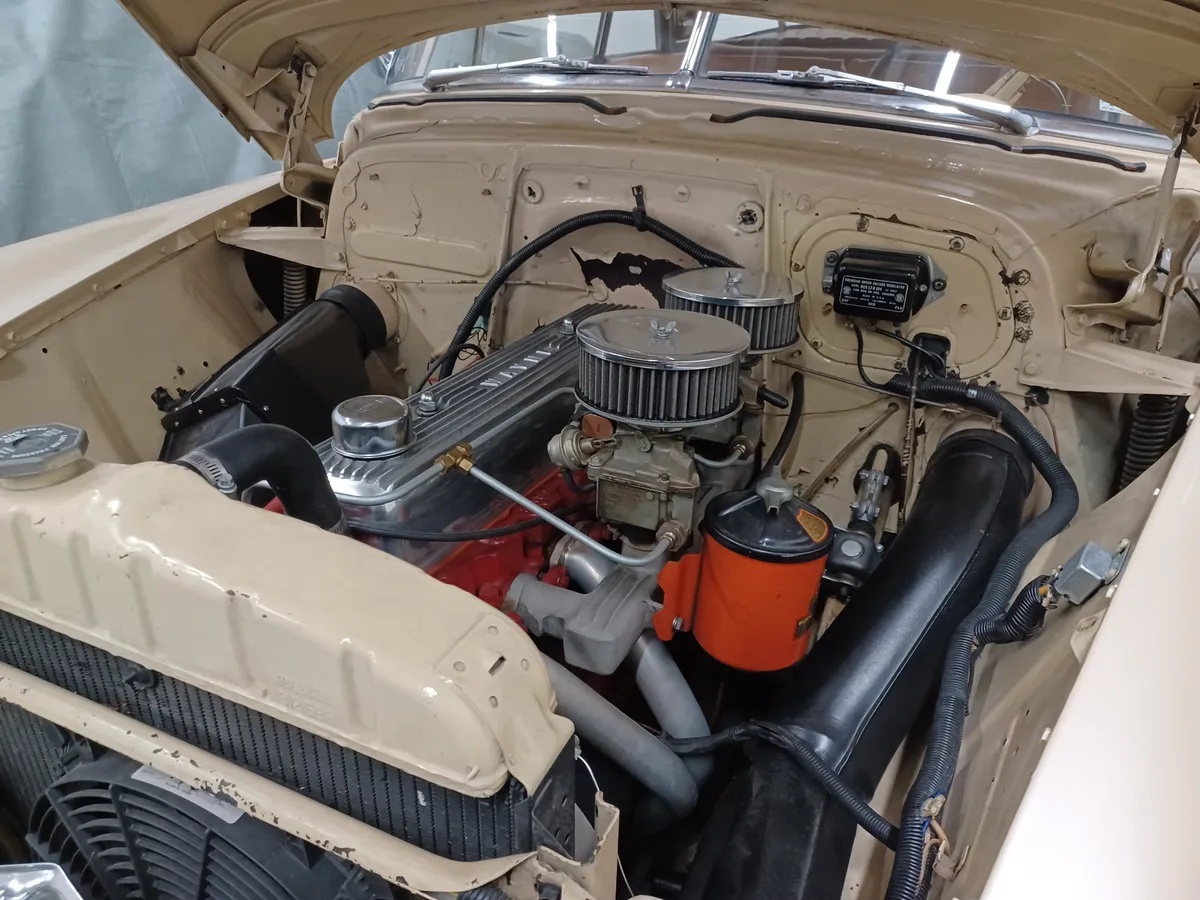 Chevrolet-Deluxe-1950-Beige-Beige-4