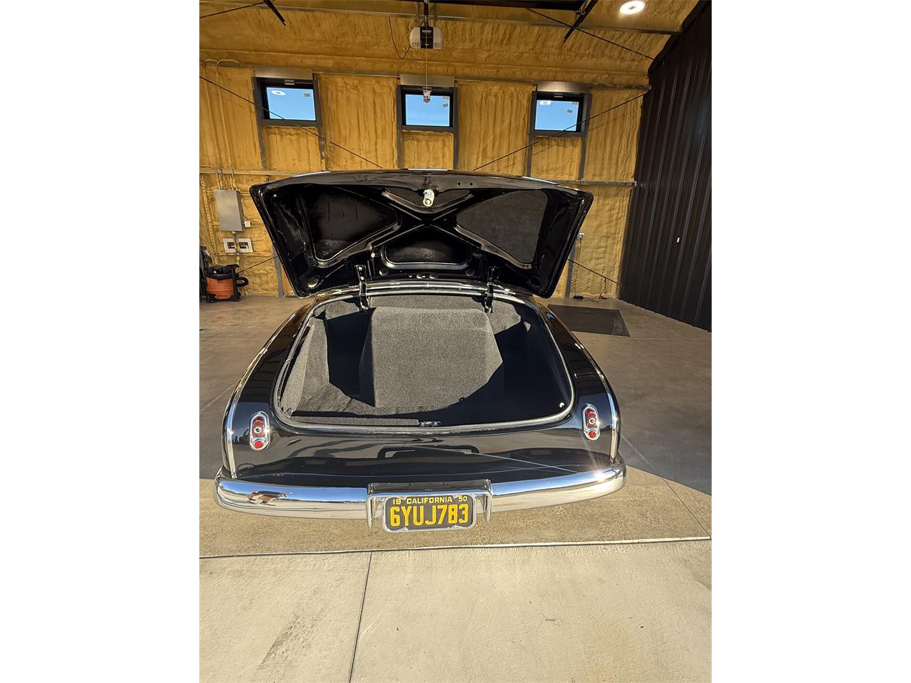 Chevrolet-Deluxe-1950-Black-White-4